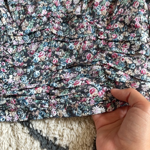 SOLD Floral crop top blouse - Picture 2 of 4